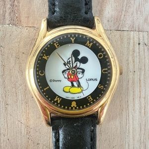 Vintage Lorus Disney Mickey Mouse watch NEW BATTERY